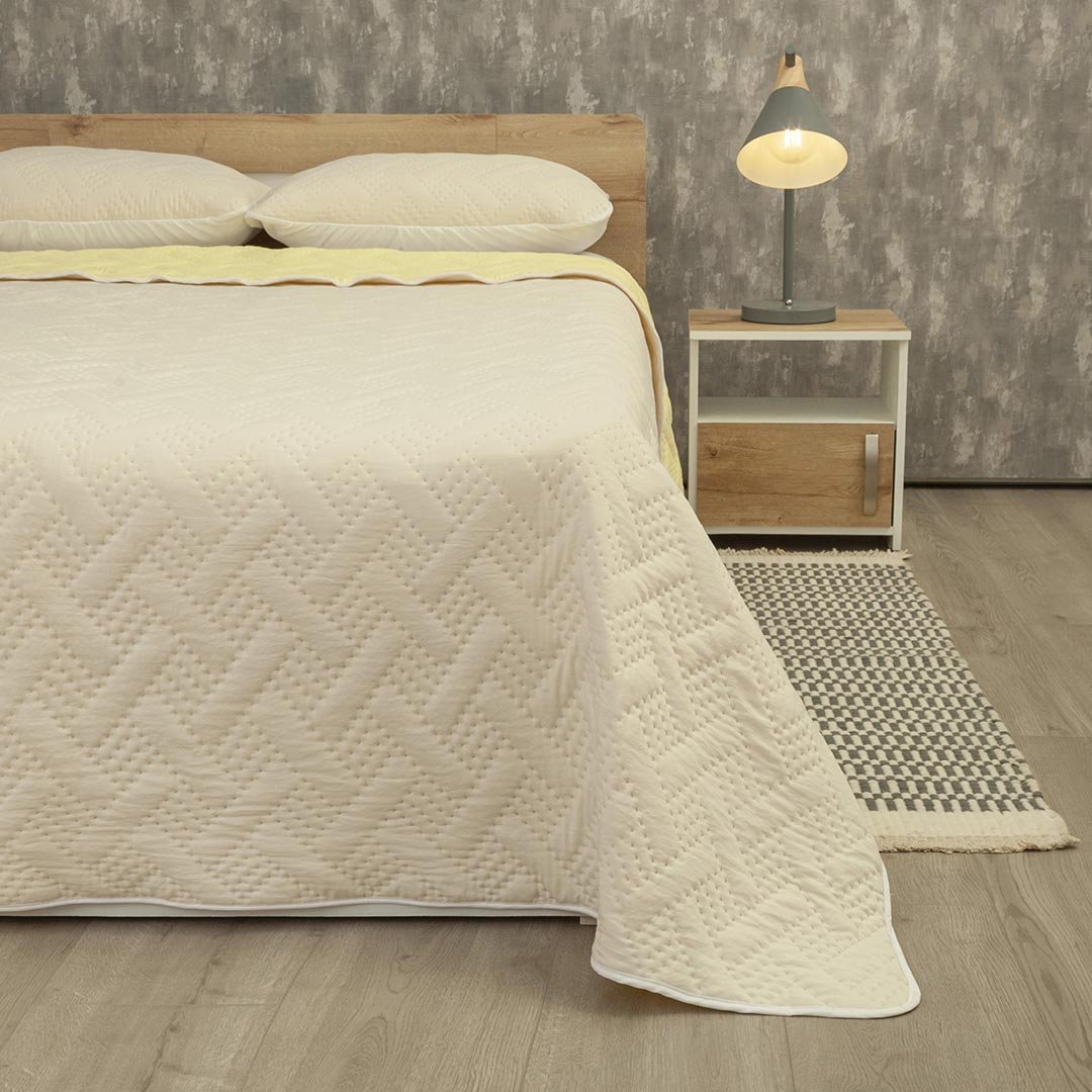 Cubrelecho Termosellado Cotton Sense Amarillo para Cama King 200 X 200 Cm Fondo Entero - TENDIDOS Y CUBRELECHOS | Bylmo