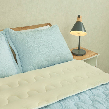 Cubrelecho Flora Azul y Blanco para Cama Doble 140 X 190 Cm Fondo Entero - TENDIDOS Y CUBRELECHOS | Bylmo