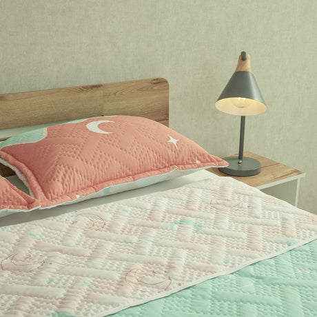 Cubrelecho Doble Faz Style Sueño Lunar Rosado Claro y Naranja Claro para Cama King 200 X 200 Cm de Lunas - TENDIDOS Y CUBRELECHOS | Bylmo