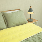 Cubrelecho Flora Café Grisáceo para Cama Queen 160 X 190 Cm Fondo Entero - TENDIDOS Y CUBRELECHOS | Bylmo