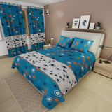 Combo Juego de Sabanas y Cortina Órbita Nocturna Azul y Blanco para Cama Queen 160 X 190 Cm de Puntos - SABANAS | Bylmo