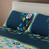 Combo Juego de Sabanas y Cortina Vórtice Creativo Azul Oscuro y Blanco para Cama Queen 160 X 190 Cm de Espiral - SABANAS | Bylmo