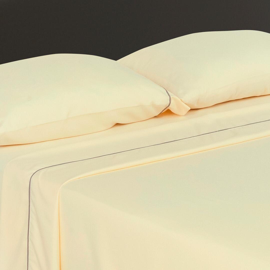 Juego de Sábanas Básicos Amarillo Claro para Cama Doble 140 X 190 Cm Fondo Entero - SABANAS | Bylmo