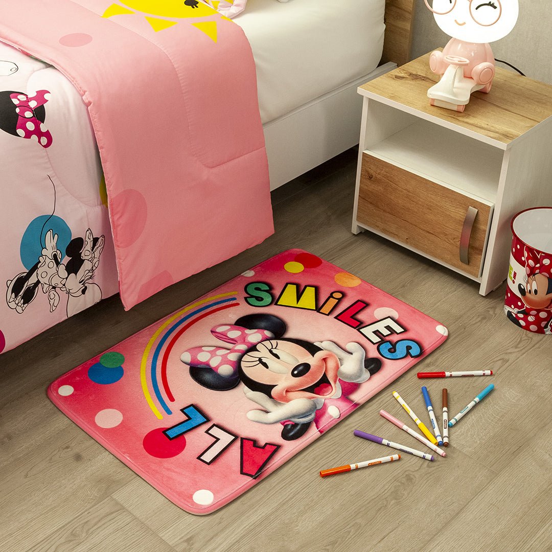 Tapete Disney Rosado 80x50cm para Dormitorio de Minnie - TAPETES Y ALFOMBRAS | Bylmo