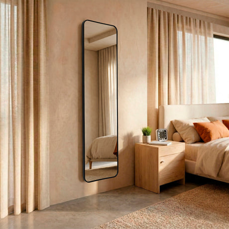 Espejo de Piso Isa Negro 40x150cm Rectangular con Marco Metálico - ESPEJOS DE PISO | Bylmo