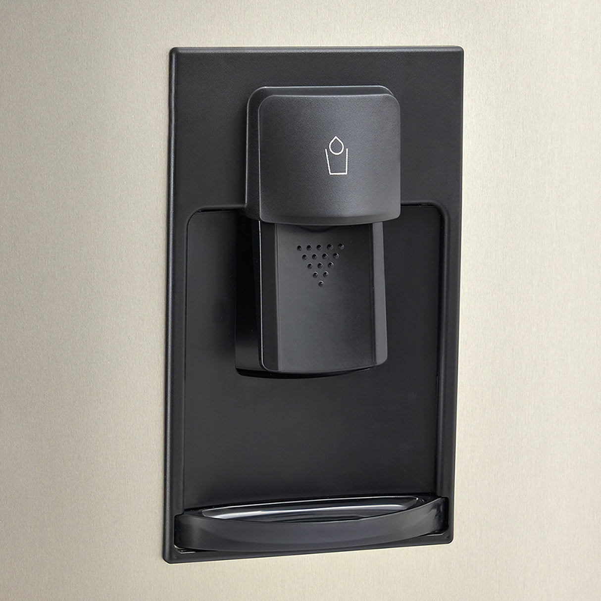 Nevera Haceb Inverter Inox 65x163cm No Frost de 254 Litros con Dispensador de Agua y con Pantalla Digital - NEVERAS | Bylmo