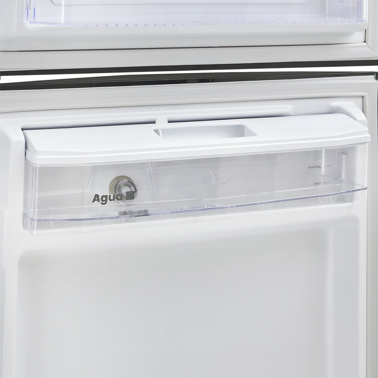 Nevera Haceb Inverter Titanio 65x179.5cm No Frost de 294 Litros con Dispensador de Agua y con Pantalla Digital - NEVERAS | Bylmo