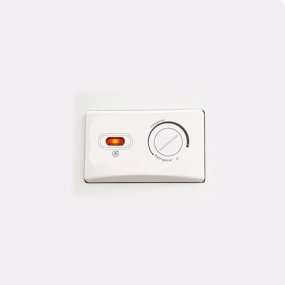 Congelador Frost Haceb Blanco 70.5x84.5cm de 145 Litros con Control de Temperatura