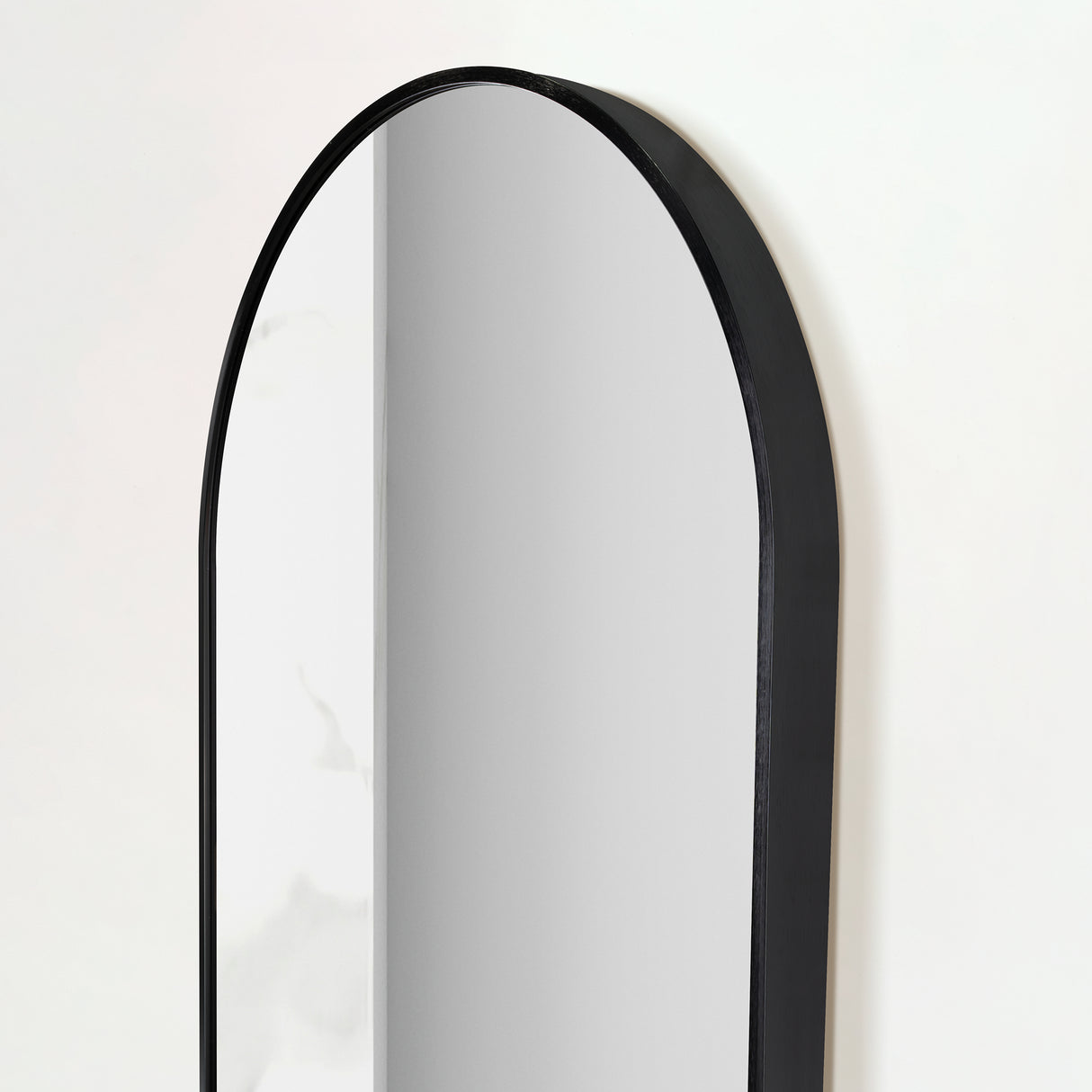Espejo de Baño Axel Negro 50x100cm Ovalado con Marco En Aluminio