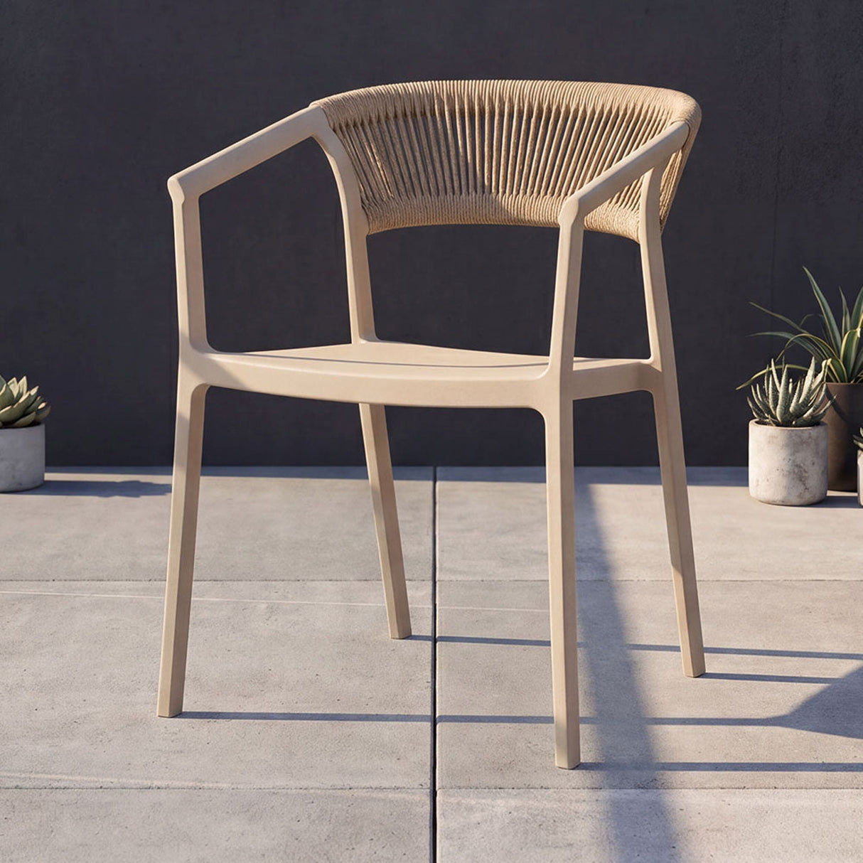 Silla para Exteriores Bali Taupe 53x75.5cm Apilable con Apoya Brazos y con Espaldar