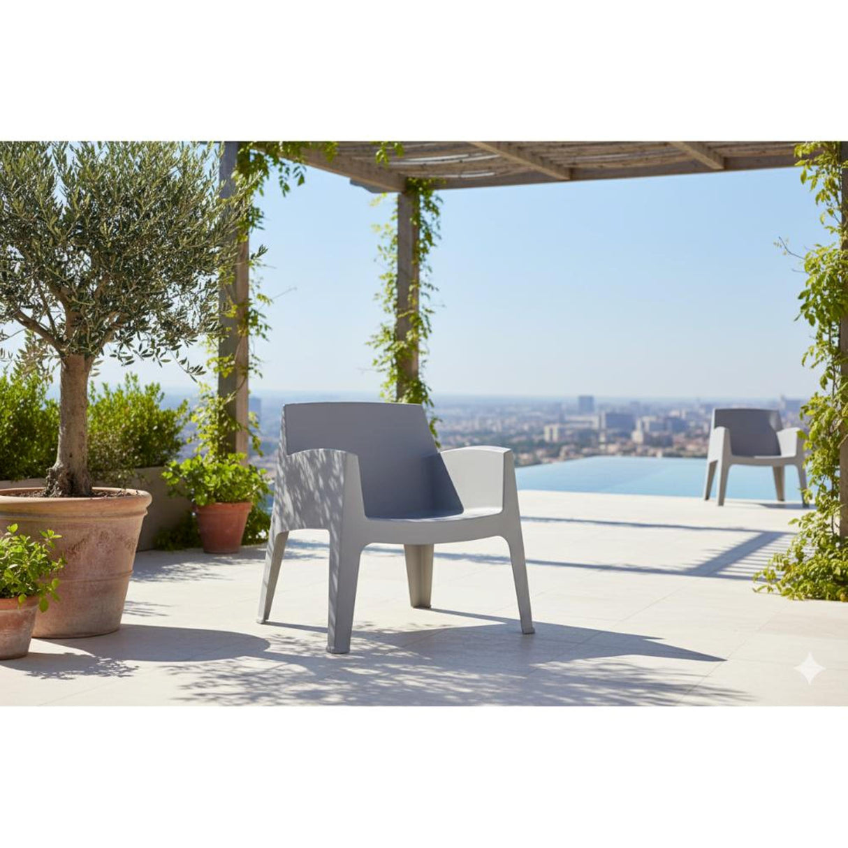 Silla para Exteriores Coron Gris 62.5x73cm con Apoya Brazos y con Espaldar