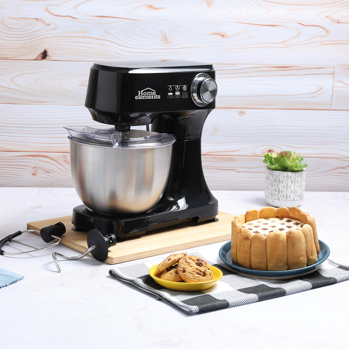 Batidora de pedestal negra Home Elements 3 L 300 W con tazón de acero inoxidable