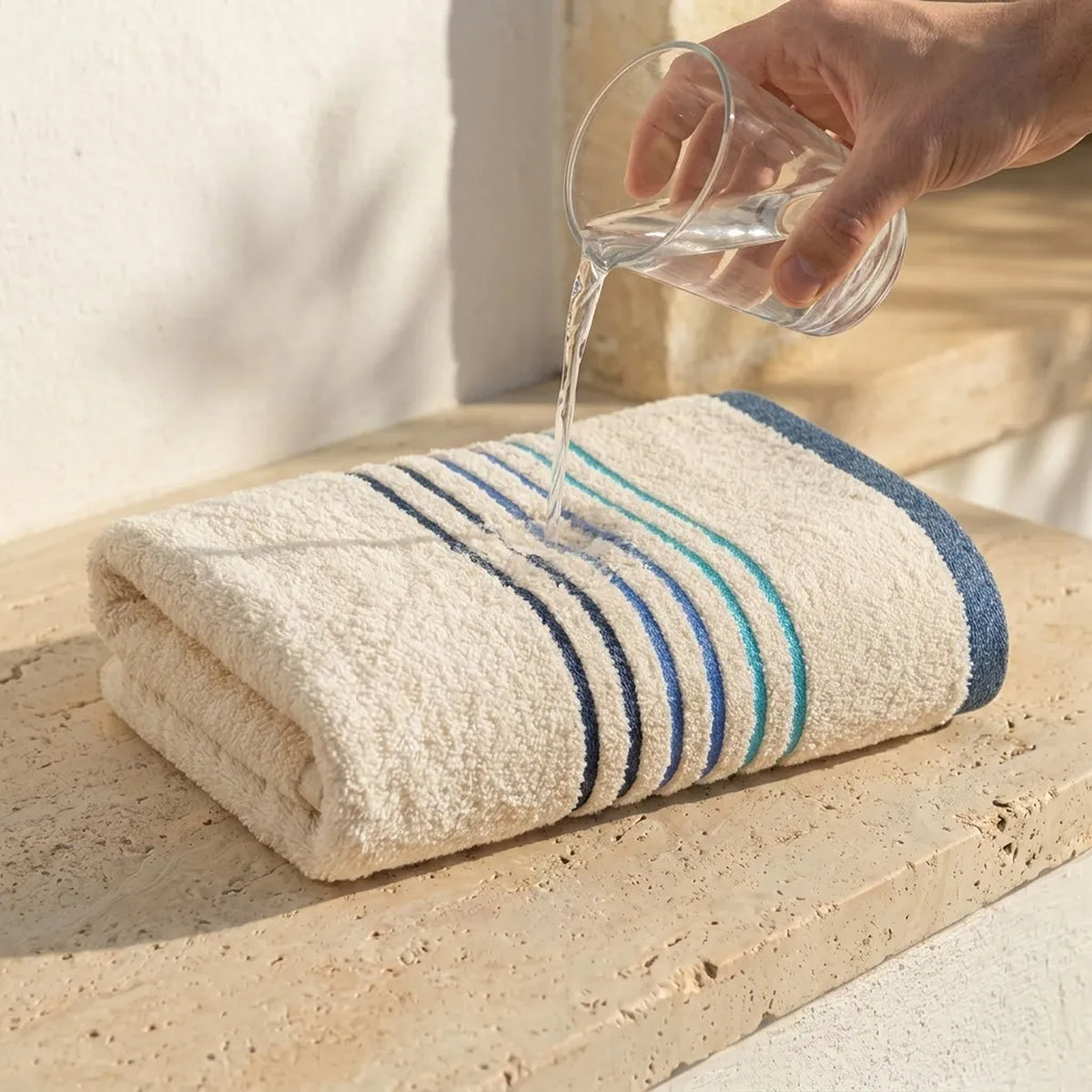 Toalla de cuerpo beige Mediterráneo 70x130 cm en algodón 550 g