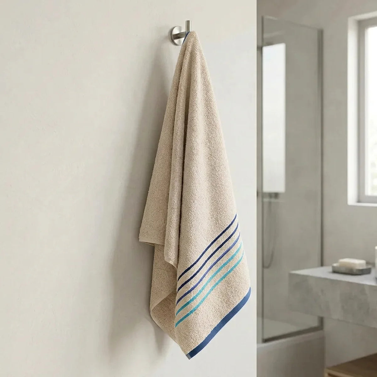 Toalla de cuerpo beige Mediterráneo 70x130 cm en algodón 550 g