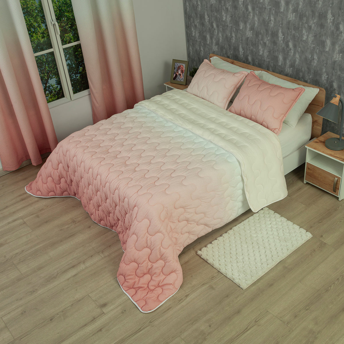 Cubrelecho para cama doble rosado degradé Sfumato superacolchado 140x190 cm microfibra