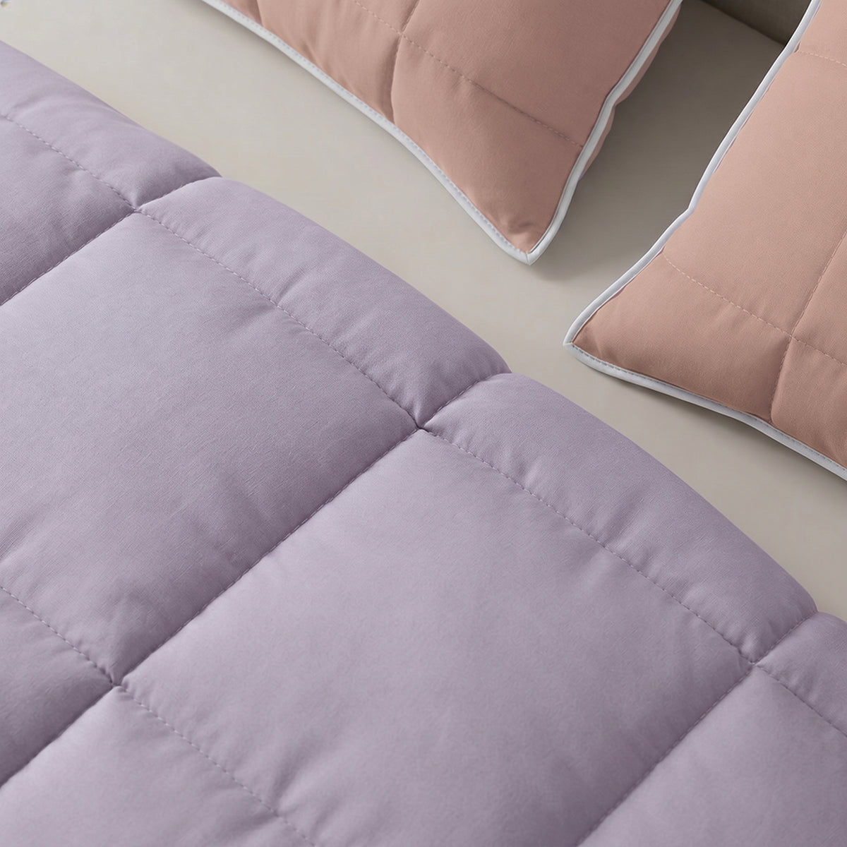 Cubrelecho king lila y palo de rosa doble faz en microfibra 200x200 cm