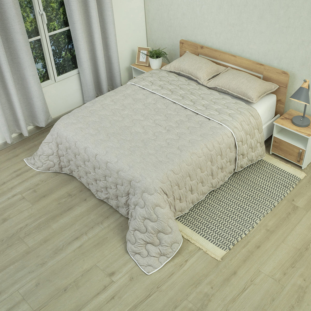 Cubrelecho acolchado gris Equilibrio queen 160x190 cm doble faz en microfibra