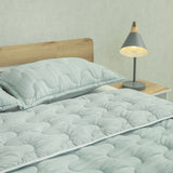 Cubrelecho acolchado queen verde claro Equilibrio doble faz 160x190 cm