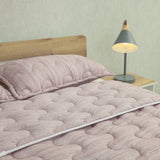 Cubrelecho acolchado queen morado claro Equilibrio doble faz 160x190 cm