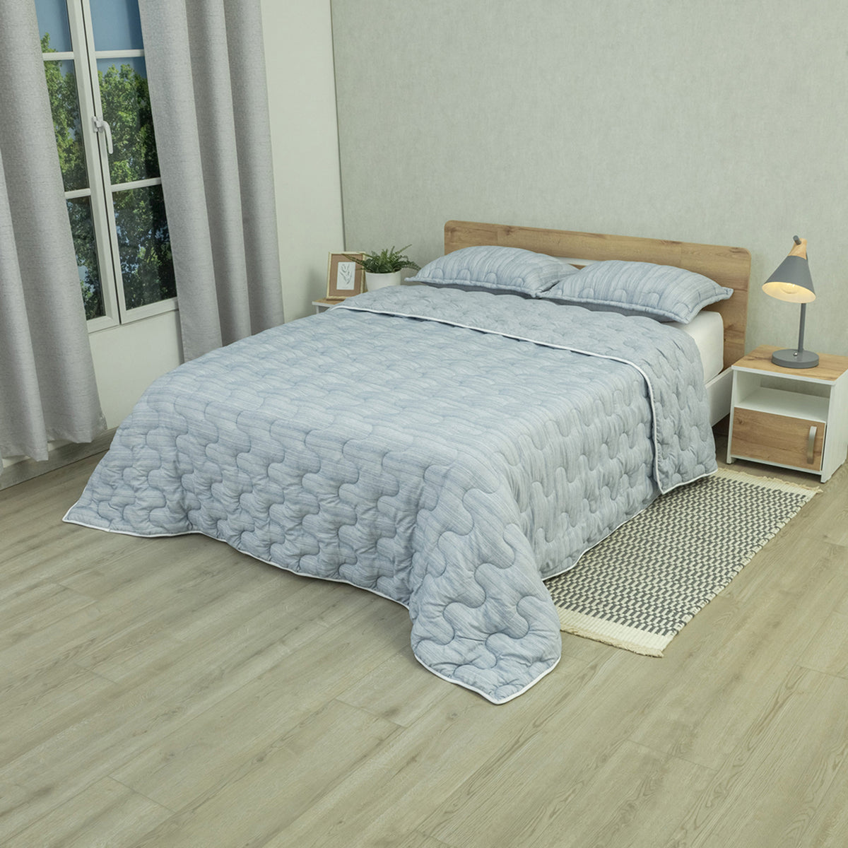 Cubrelecho acolchado azul Equilibrio queen 160x190 cm doble faz microfibra