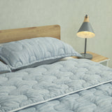 Cubrelecho acolchado azul Equilibrio queen 160x190 cm doble faz microfibra