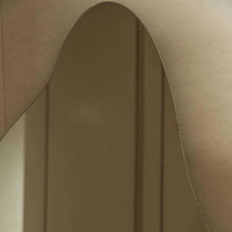 Espejo Susi Forma Irregular 180 X 80 cm Sin Color Sin Marco Decorativo