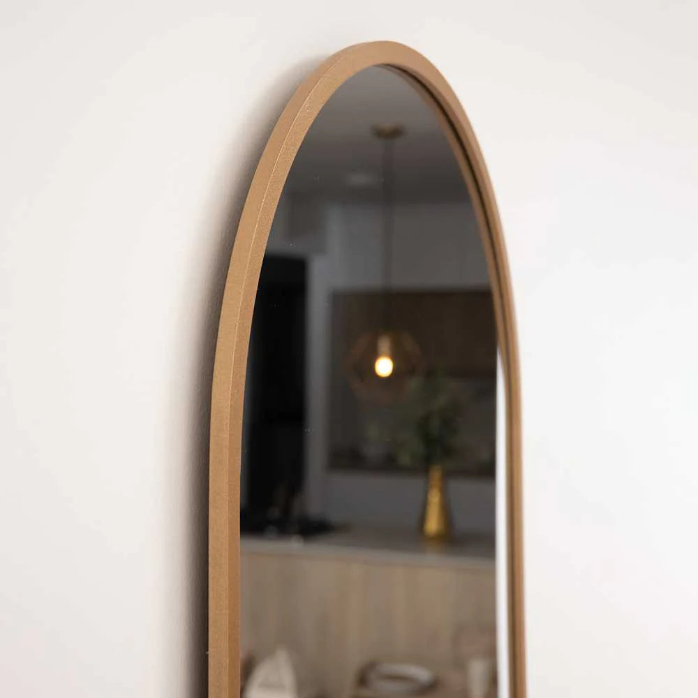 Espejo ovalado COIMBRA 100 x 50, marco aluminio en dorado.