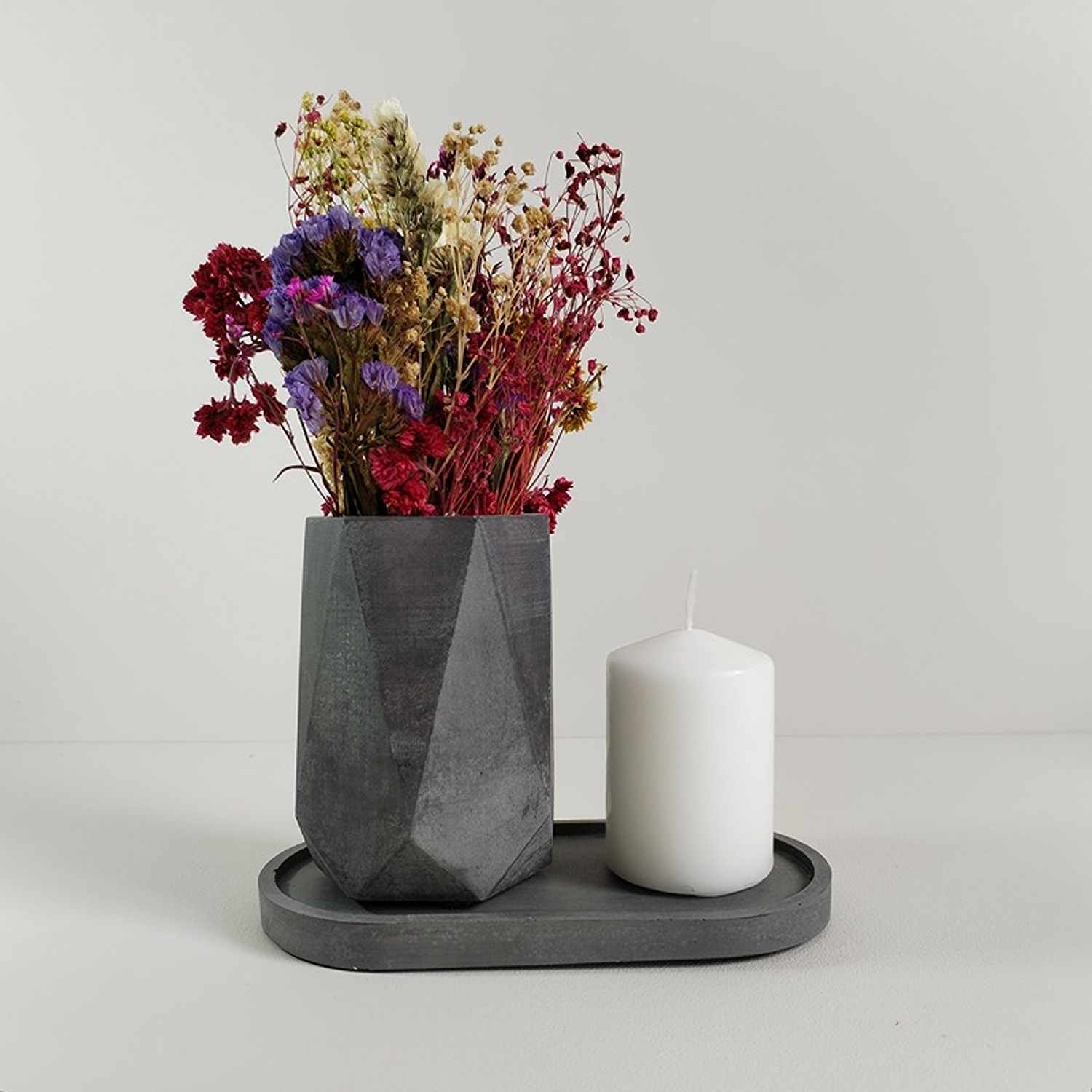 Florero Amalas Gris Oscuro 7 cm Minimalista - Jardineria | Bylmo