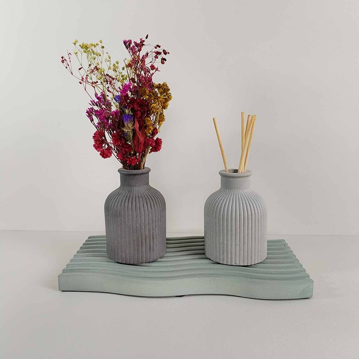 Bandeja Olas Verde Oliva 25 cm Minimalista - Utensilios y Accesorios | Bylmo