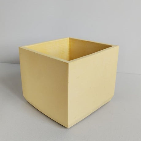 Matera de mesa Eloisa Amarillo 15x15cm de Cemento Cuadrado de 3.4 Litros - Jardineria | Bylmo