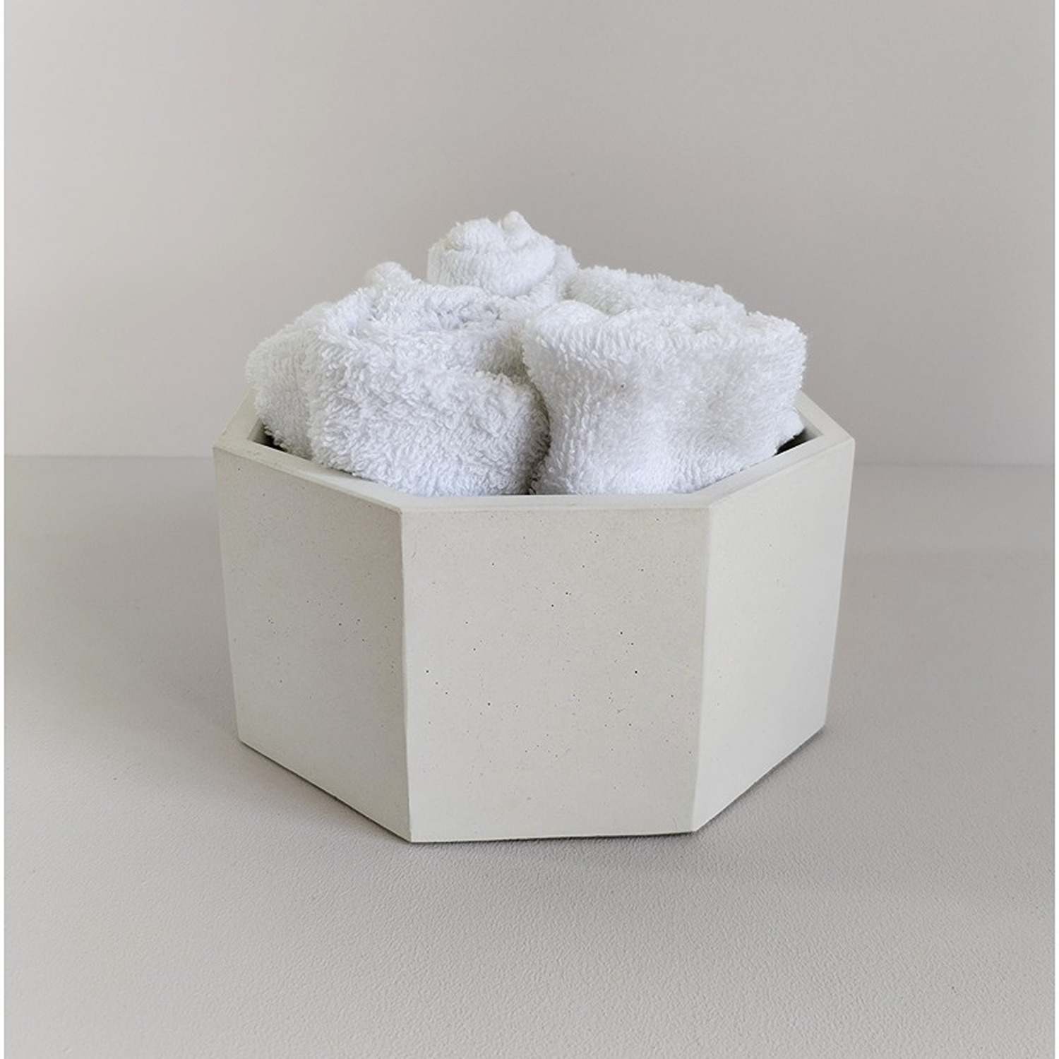 Matera de mesa Terrario Blanco 18x9cm de Cemento Octagonal de 3.5 Litros - Jardineria | Bylmo