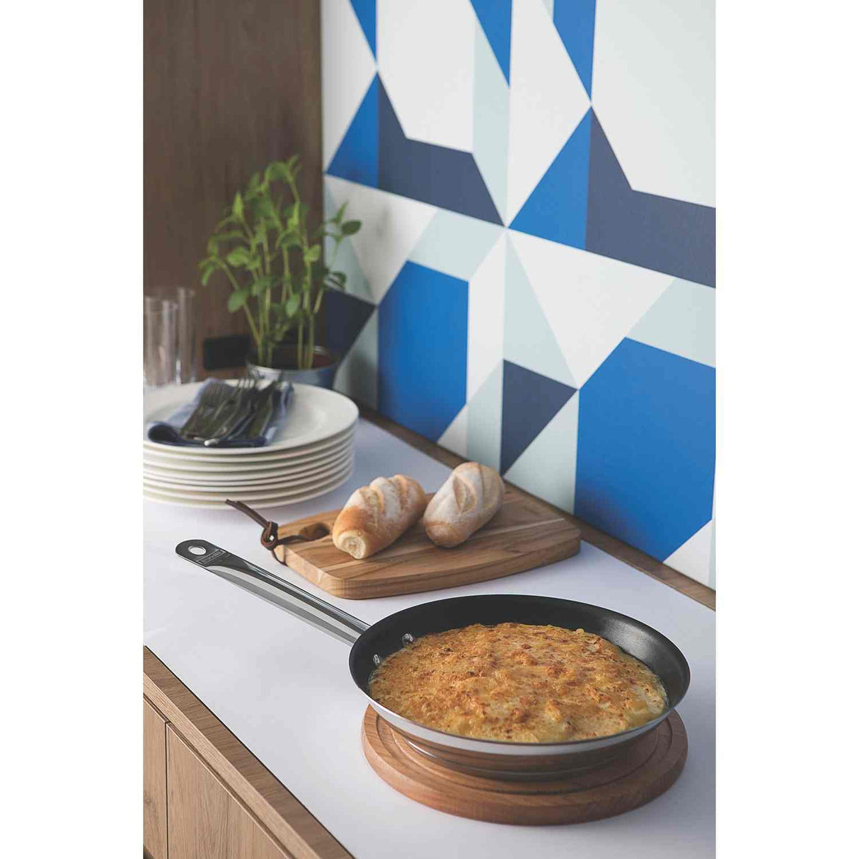 Sarten Professional Gris 32x8cm con Mango de Acero Inoxidable y con Revestimiento Antiadherente - Ollas y Sartenes | Bylmo