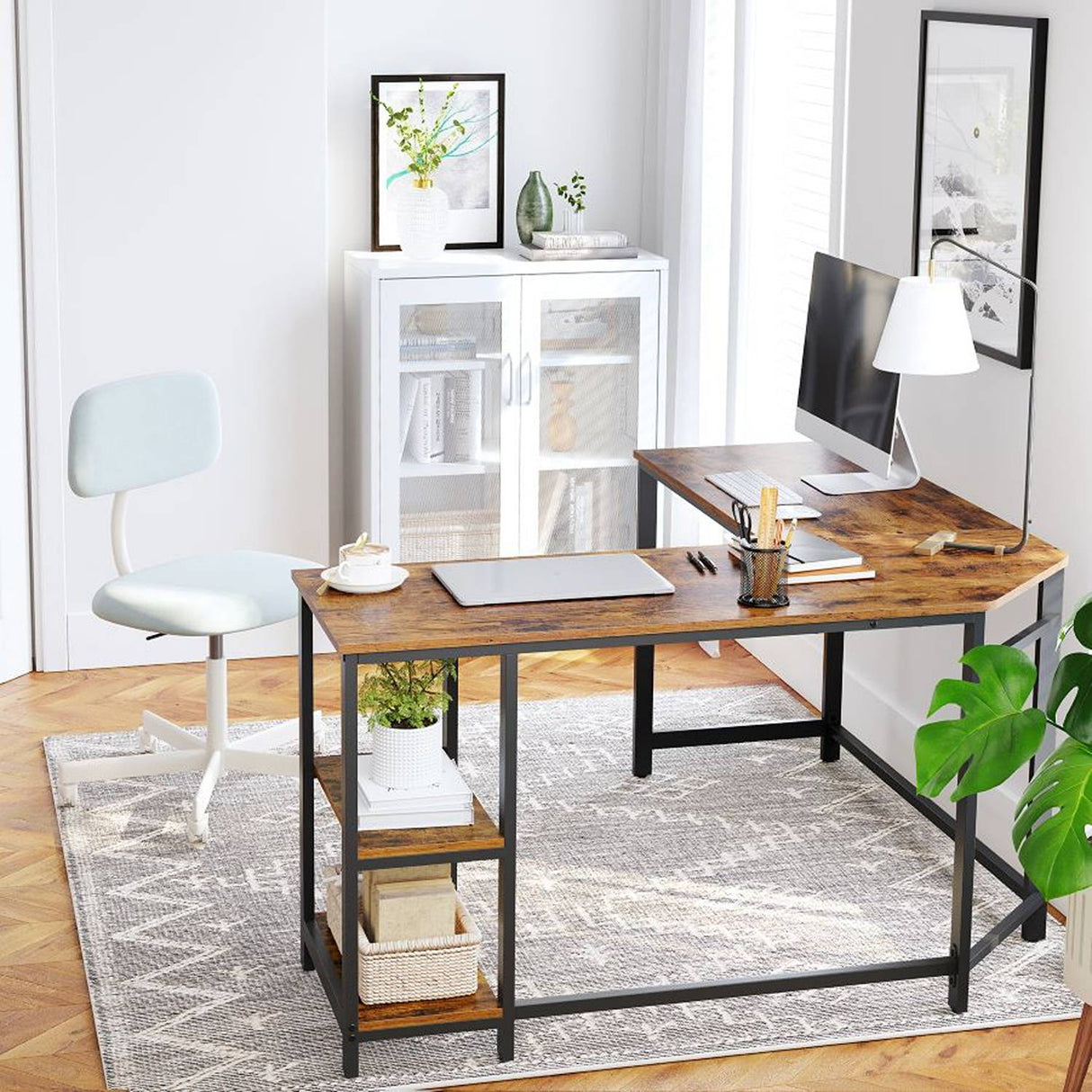 Escritorio en L Tulum Café Rústico y Negro 138 cm con Entrepaños - Escritorios | Bylmo